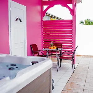 https://villa-domaine-de-la-rosa-spa-privatif.comcaribbean.com